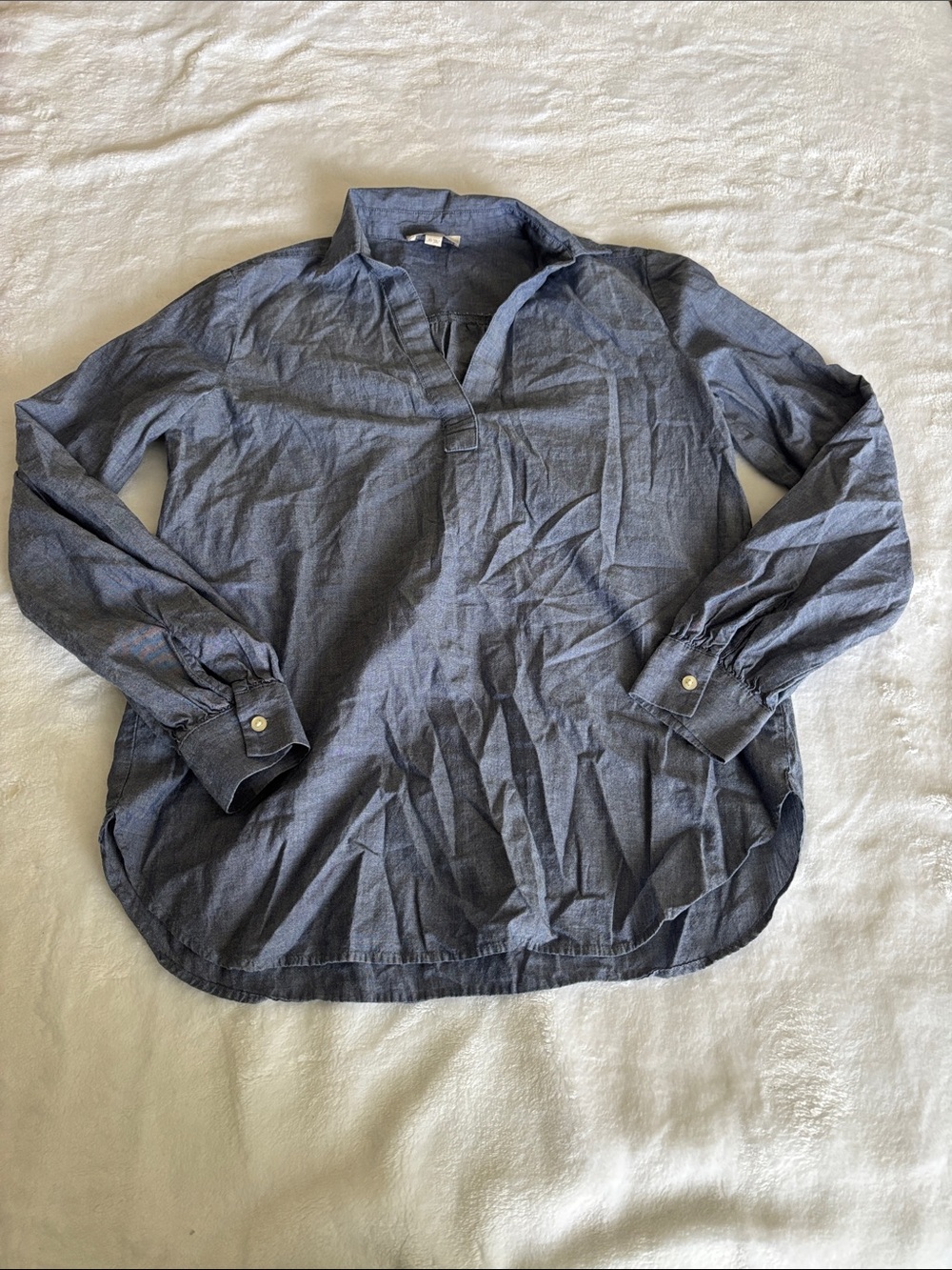 LOFT Lightweight Chambray Button-Up in Denim Blue